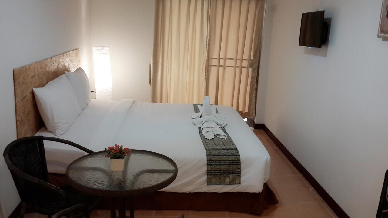 Rinradee Place Buriram Eksteriør bilde