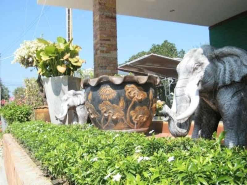 Rinradee Place Buriram Eksteriør bilde